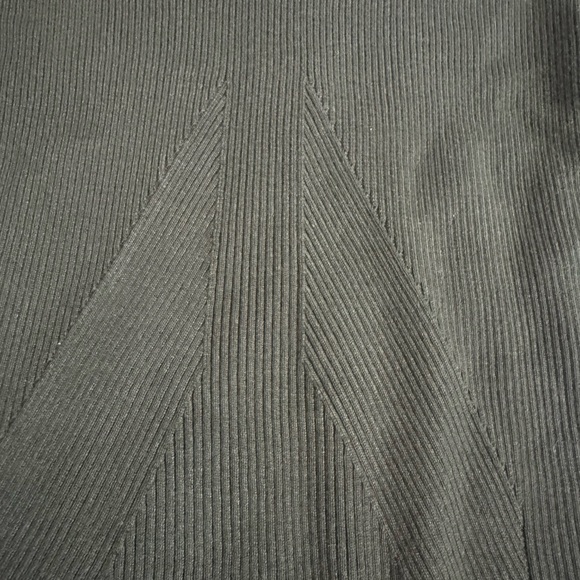 Express Ribbed Shine Button cuff crew neck sweater - Picture 4 of 6